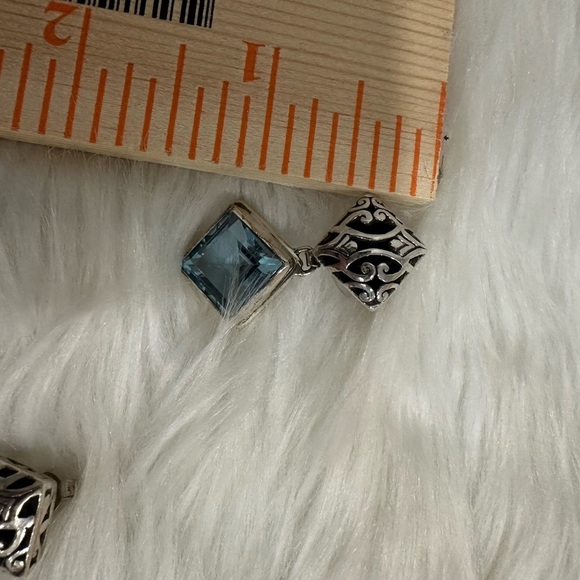 Filigree Sterling silver blue topaz studded dangle earrings NEW - Picture 3 of 7